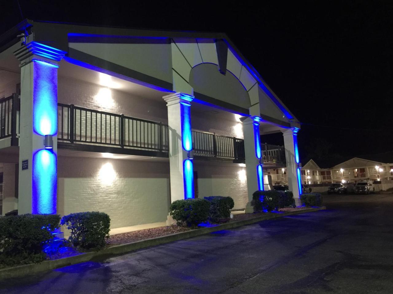 Americas Best Value Inn Tuscaloosa Exterior foto