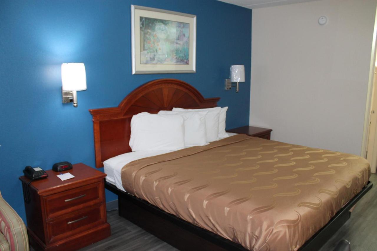 Americas Best Value Inn Tuscaloosa Exterior foto