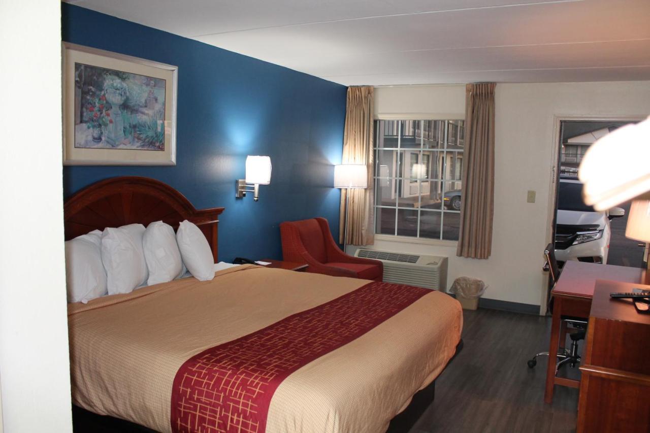 Americas Best Value Inn Tuscaloosa Exterior foto